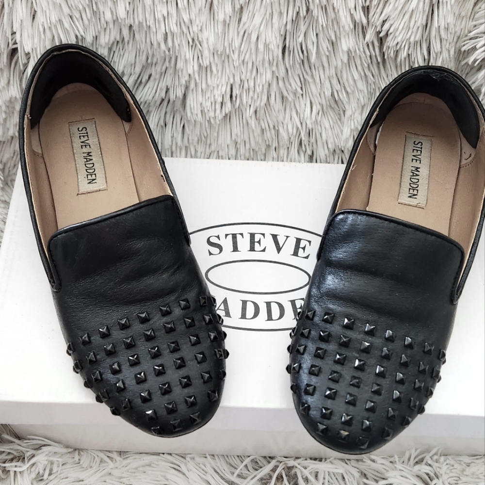 Steve Madden slip on flats